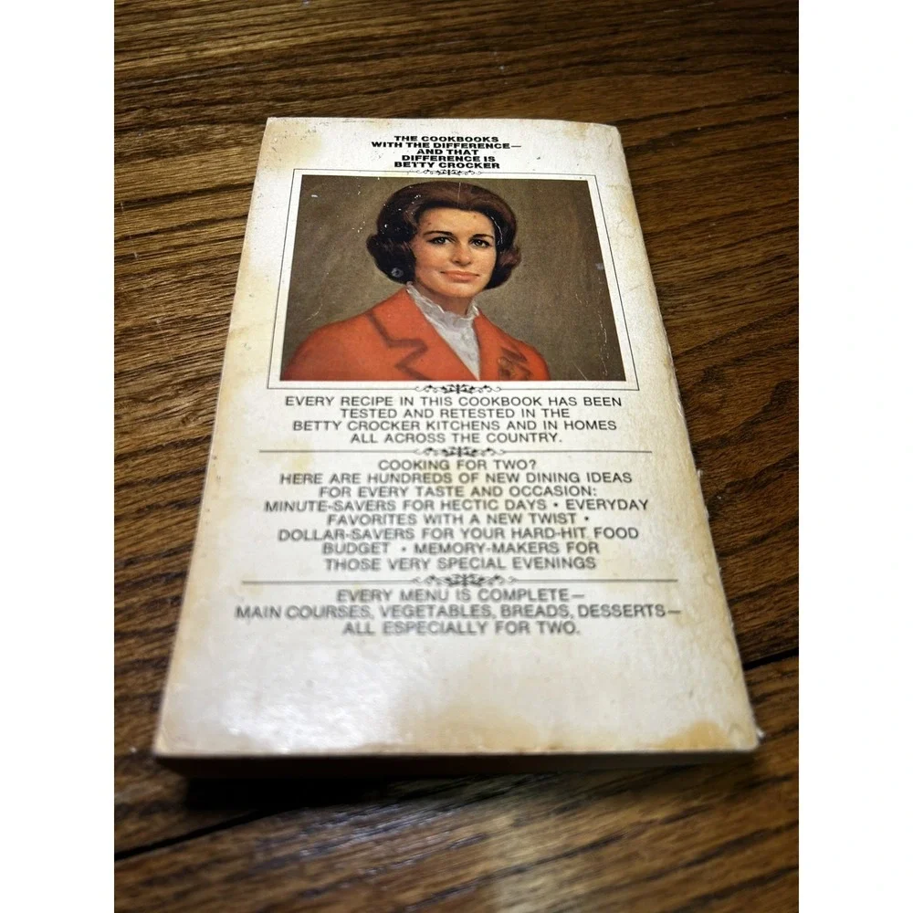Betty Crockers dinner for Two -‎ Paperback By Betty Crocker